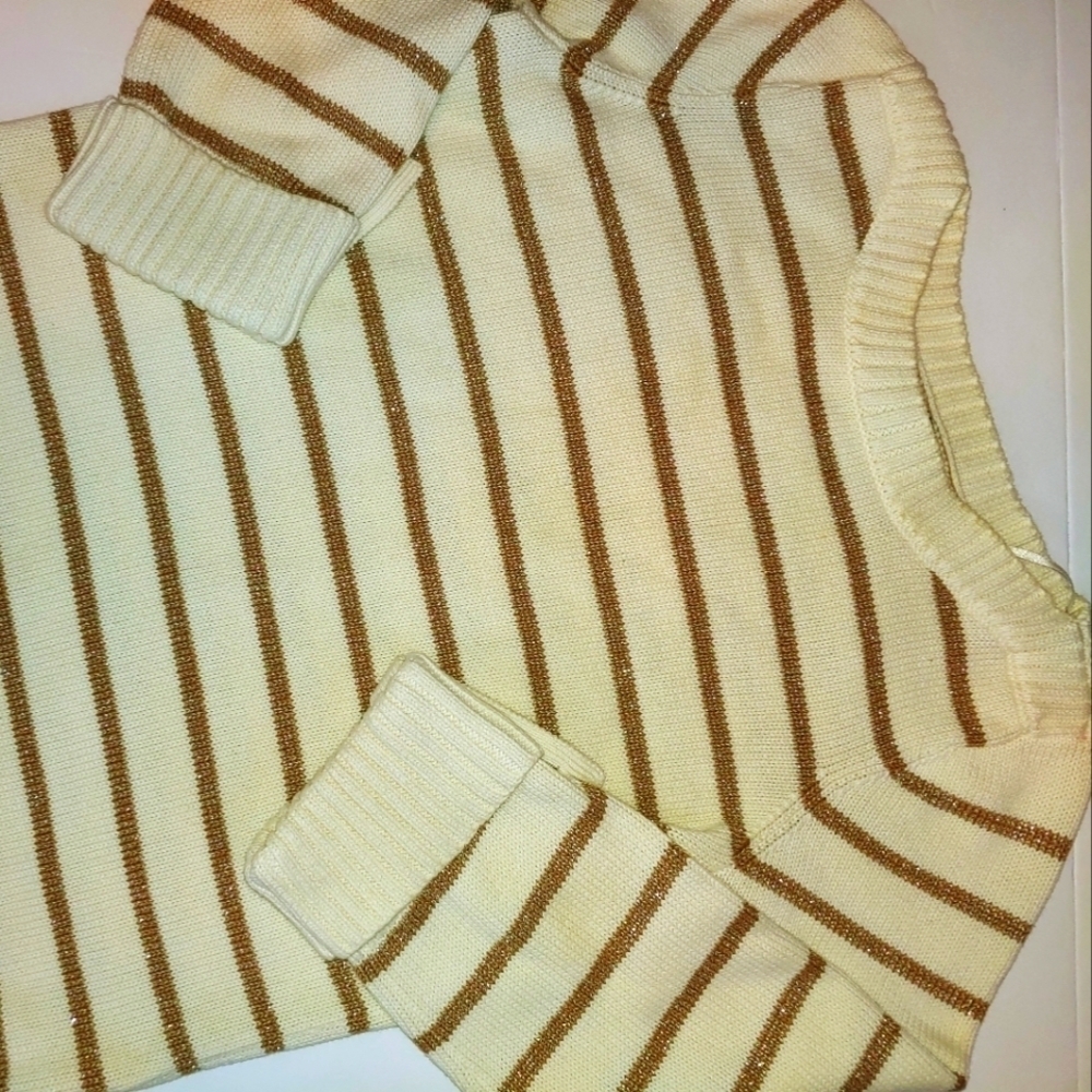 Gold Ivory Pullover Sweater M